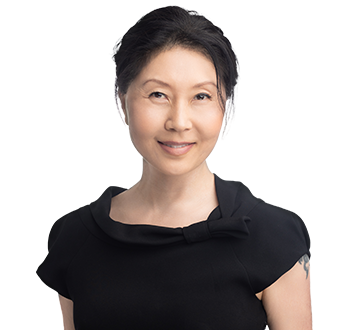 Photo of Nancy Moon, Senior Analyst in Wealth Management, member of the team of experts. 